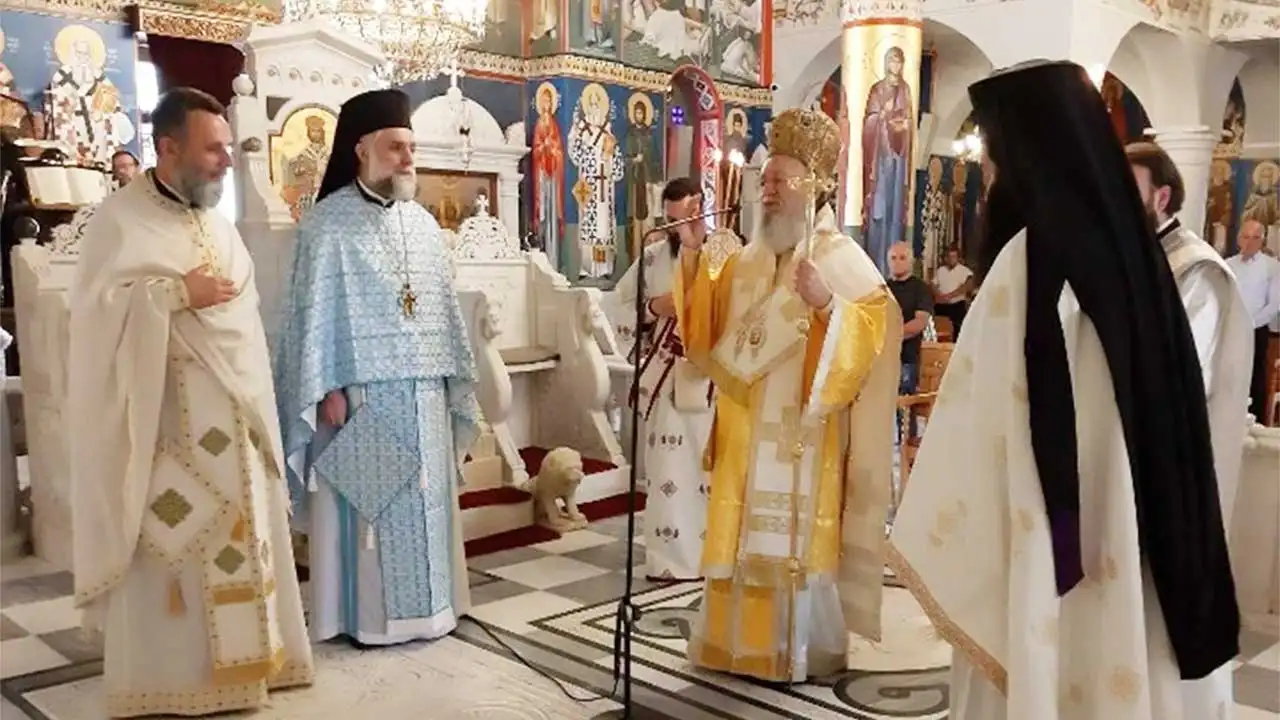 Ο Σεβασμιώτατος Μητροπολίτης Χαλκίδος κ. Χρυσόστομος Χοροστάτησε στον Όρθρο και τέλεσε την Θεία Λειτουργία στον Προσκυνηματικό Ι. Ναό Οσίου Ιωάννου του Ρώσσου