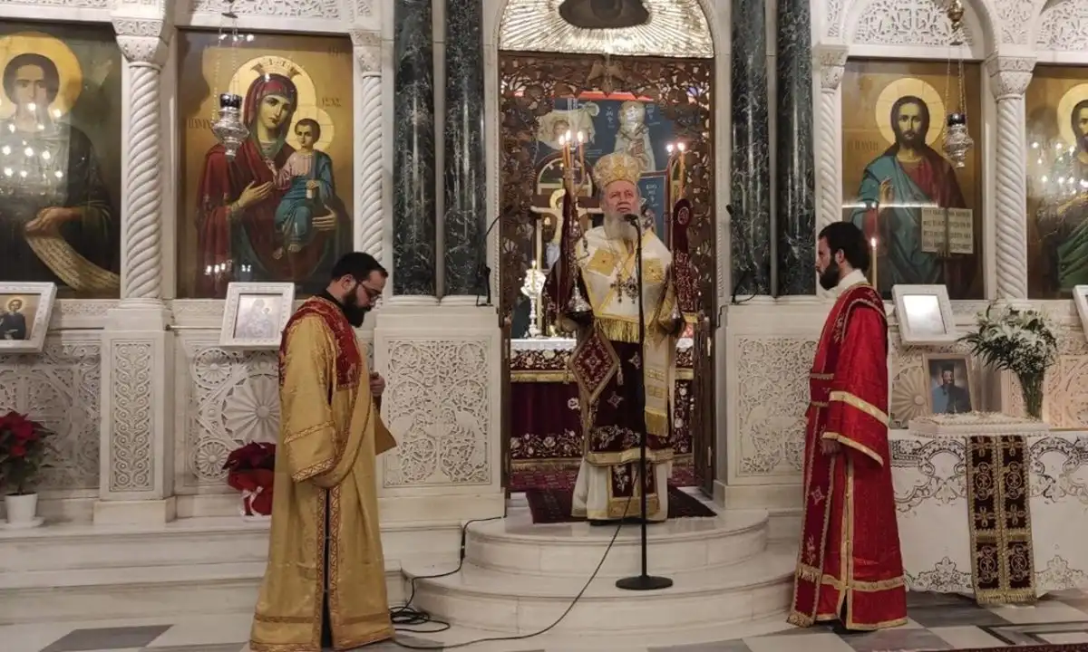 Αρχιερατικό Συλλείτουργο στο Ι. Προσκήνυμα Οσίου Ιωάννου του Ρώσσου Ετήσιο Μνημόσυνο Νικολάου Βερνέζου