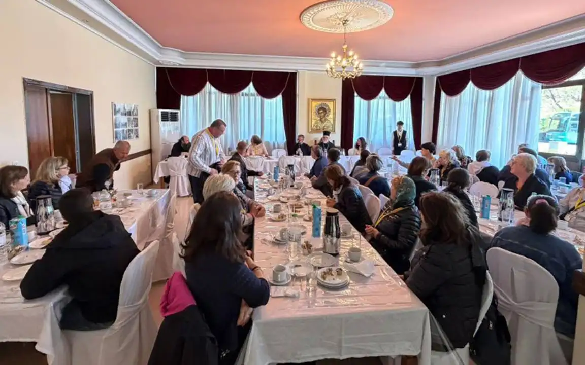 Η Ορθόδοξη Ρουμανική Κοινότητα της Τσιβιταβέκια στην Ι. Μητρόπολη Χαλκίδος